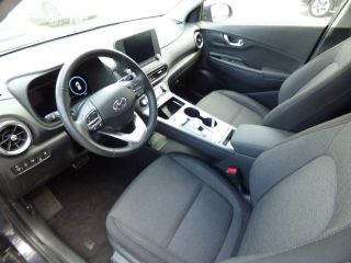 75010 : Hyundai Paris Nord - Goncourt Automobiles - HYUNDAI KONA ELECTRIC Intuitive - KONA ELECTRIC (12/2020-08/2023) - Dark Knight - Automate à fonct. Continu - Courant électrique