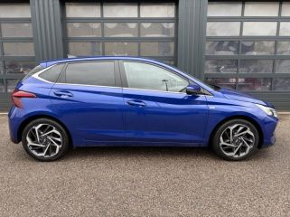 54520 : Hyundai Nancy - Théobald Automobiles - HYUNDAI i20 - i20 - Intense Blue Métal - Traction - Essence/Micro-Hybride