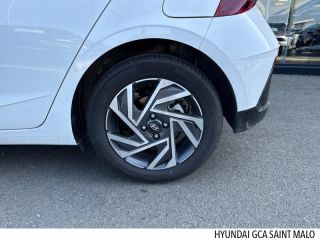 35400 : Hyundai Saint-Malo - GCA - HYUNDAI i20 - i20 - Atlas White - Traction - Essence/Micro-Hybride