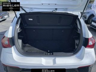 75010 : Hyundai Paris Nord - Goncourt Automobiles - HYUNDAI i20 Intuitive - i20 III - BLANC - Automate sequentiel - Essence sans plomb