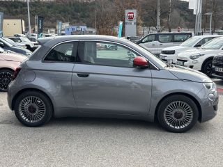 75010 : Hyundai Paris Nord - Goncourt Automobiles - FIAT 500e BERLINE MY22 SERIE 1 STEP 2 (RED) - 500 III - Gris - Automate à fonct. Continu - Courant électrique