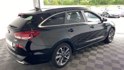 75010 : Hyundai Paris Nord - Goncourt Automobiles - HYUNDAI i30 SW Creative - i30 III - Noir - Boîte séquentielle - Essence sans plomb