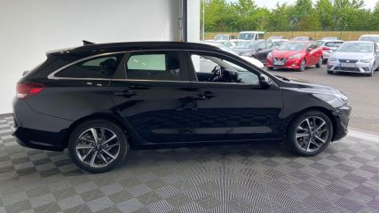 75010 : Hyundai Paris Nord - Goncourt Automobiles - HYUNDAI i30 SW Creative - i30 III - Noir - Boîte séquentielle - Essence sans plomb