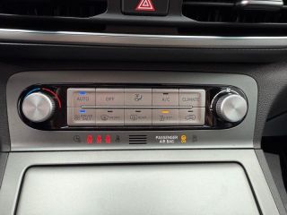 37540 : Hyundai Tours - EOS des Nations - HYUNDAI Kona - Kona - Surfy Blue Métal - Traction - Electrique