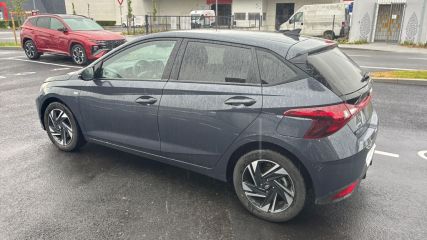 75010 : Hyundai Paris Nord - Goncourt Automobiles - HYUNDAI i20 Intuitive - i20 III - Aurora Grey - Boîte manuelle - Essence sans plomb