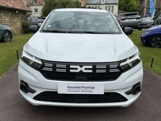 75010 : Hyundai Paris Nord - Goncourt Automobiles - DACIA SANDERO Essential - SANDERO III - Blanc - Boîte manuelle - Essence sans plomb