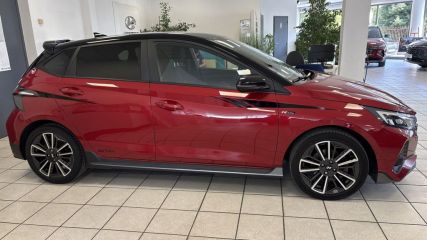 75010 : Hyundai Paris Nord - Goncourt Automobiles - HYUNDAI i20 N Line Michel Vaillant - i20 III - Rouge - Automate sequentiel - Essence sans plomb