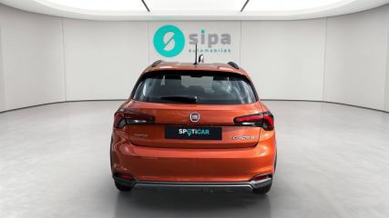 75010 : Hyundai Paris Nord - Goncourt Automobiles - FIAT TIPO CROSS 5 PORTES MY21  - TIPO II - Orange - Boîte manuelle - Essence sans plomb