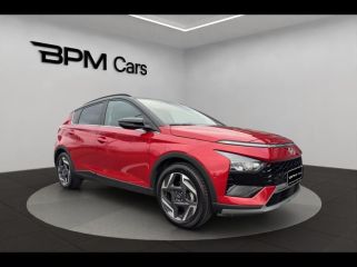 45200 : Hyundai Montargis - BPM Cars - HYUNDAI Bayon - Bayon - Dragon Red Métal/Toit+rétros Black - Traction - Essence