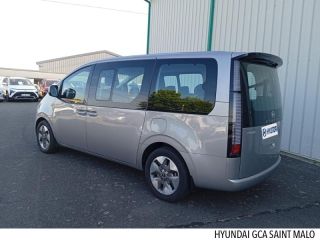 35400 : Hyundai Saint-Malo - GCA - HYUNDAI Staria - Staria - Shimmering Silver Metal - Traction - Hybride : Essence/Electrique
