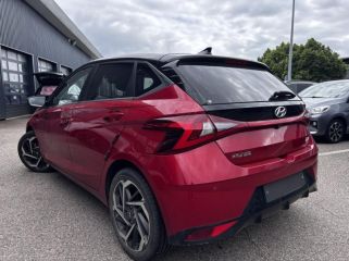 54520 : Hyundai Nancy - Théobald Automobiles - HYUNDAI i20 - i20 - Dragon Red Métal/Toit/rétro Black - Traction - Essence/Micro-Hybride