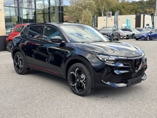 75010 : Hyundai Paris Nord - Goncourt Automobiles - ALFA ROMEO JUNIOR Speciale - JUNIOR - Noir - Automate sequentiel - Essence sans plomb