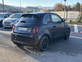 75010 : Hyundai Paris Nord - Goncourt Automobiles - FIAT 500e BERLINE MY22 SERIE 1 STEP 2 Icône Plus - 500 III ELECTRIQUE - Noir - Automate à fonct. Continu - Courant électrique