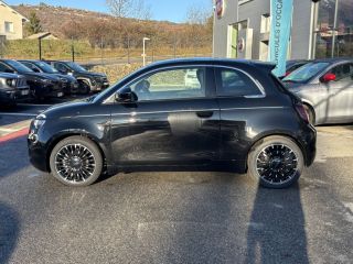 75010 : Hyundai Paris Nord - Goncourt Automobiles - FIAT 500e BERLINE MY22 SERIE 1 STEP 2 Icône Plus - 500 III ELECTRIQUE - Noir - Automate à fonct. Continu - Courant électrique