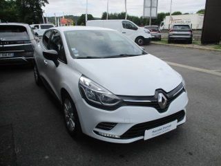 91150 : Hyundai Étampes -CAP Fournier - RENAULT CLIO IV Limited - CLIO IV (07/2012-09/2016) - Blanc - Boîte manuelle - Essence sans plomb