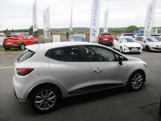 91150 : Hyundai Étampes -CAP Fournier - RENAULT CLIO IV Limited - CLIO IV (07/2012-09/2016) - Blanc - Boîte manuelle - Essence sans plomb