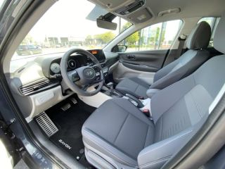 92250 : Hyundai Motor Company - HYUNDAI Bayon - Bayon - Vert - Traction - Essence