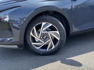 92250 : Hyundai Motor Company - HYUNDAI Bayon - Bayon - Vert - Traction - Essence
