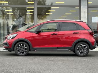 57200 : Hyundai Sarreguemines - Theobald Automobiles - HONDA Jazz Crosstar - Jazz Crosstar - Rouge Cristallin Premium métallisé - Traction - Hybride : Essence/Electrique