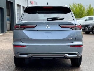 54520 : Hyundai Nancy - Théobald Automobiles - MITSUBISHI Outlander - Outlander - Moonstone Grey Premium/Toit Noir - Transmission intégrale - Hybride rechargeable : Essence/Electrique