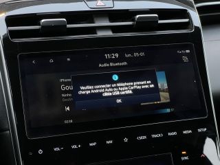 75010 : Hyundai Paris Nord - Goncourt Automobiles - HYUNDAI TUCSON Business - TUCSON IV - Gris - Boîte automatique - Essence / Courant électrique