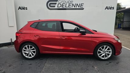 75010 : Hyundai Paris Nord - Goncourt Automobiles - SEAT IBIZA FR - IBIZA V - Rouge - Automate sequentiel - Essence sans plomb