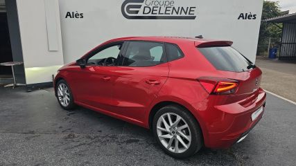 75010 : Hyundai Paris Nord - Goncourt Automobiles - SEAT IBIZA FR - IBIZA V - Rouge - Automate sequentiel - Essence sans plomb