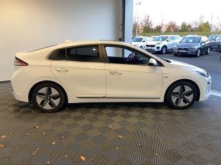 49300 : Hyundai Cholet - Océane Auto - HYUNDAI IONIQ Executive - IONIQ - Blanc - Automate sequentiel - Essence / Courant électrique