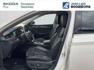 75010 : Hyundai Paris Nord - Goncourt Automobiles - SKODA OCTAVIA COMBI Scout - OCTAVIA IV - BLANC CRISTAL - Automate sequentiel - Diesel