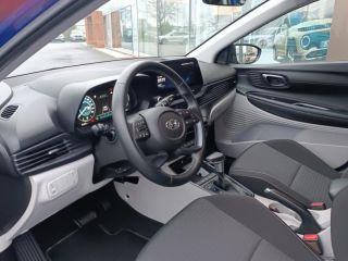 92250 : Hyundai Motor Company - HYUNDAI i20 - i20 - Intense Blue Métal/Toit/rétro Black - Traction - Essence/Micro-Hybride