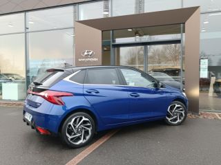 92250 : Hyundai Motor Company - HYUNDAI i20 - i20 - Intense Blue Métal/Toit/rétro Black - Traction - Essence/Micro-Hybride