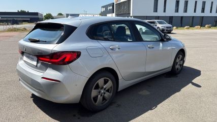 75010 : Hyundai Paris Nord - Goncourt Automobiles - BMW SERIE 1 F40 Lounge - SERIE 1 F40 - Gris - Automate sequentiel - Essence sans plomb