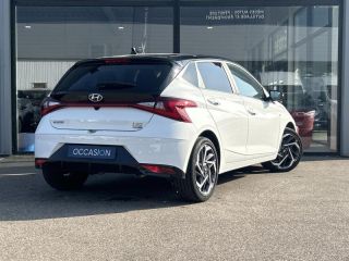 54520 : Hyundai Nancy - Théobald Automobiles - HYUNDAI i20 - i20 - Atlas White Métal/Toit/rétros Black - Traction - Essence/Micro-Hybride