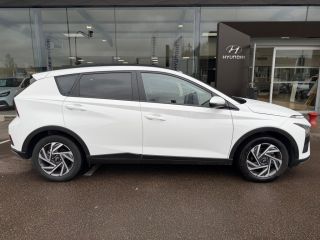 75010 : Hyundai Paris Nord - Goncourt Automobiles - HYUNDAI BAYON Intuitive - BAYON - Blanc - Automate sequentiel - Essence sans plomb