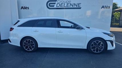 75010 : Hyundai Paris Nord - Goncourt Automobiles - KIA CEED SW GT-line - CEED III - Blanc - Boîte automatique - Essence sans plomb