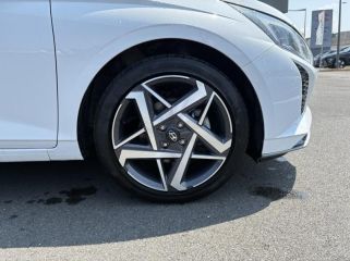14112 : Hyundai Caen - Trajectoire Automobiles - HYUNDAI i20 - i20 - Atlas White - Traction - Essence