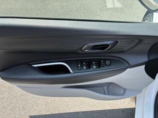 14112 : Hyundai Caen - Trajectoire Automobiles - HYUNDAI i20 - i20 - Atlas White - Traction - Essence