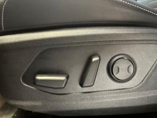 75010 : Hyundai Paris Nord - Goncourt Automobiles - KIA SPORTAGE Design - SPORTAGE V - Rouge - Boîte automatique - Essence / Courant électrique