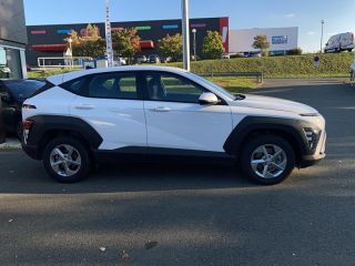 75010 : Hyundai Paris Nord - Goncourt Automobiles - HYUNDAI KONA Intuitive - KONA II - Blanc - Boîte manuelle - Essence sans plomb
