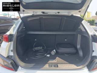 77100 : Hyundai Meaux - Protea by Riester - HYUNDAI KONA ELECTRIC Executive - KONA ELECTRIQUE - BLANC - Automate à fonct. Continu - Courant électrique