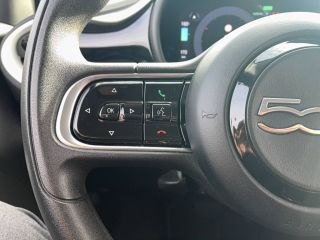 75010 : Hyundai Paris Nord - Goncourt Automobiles - FIAT 500e BERLINE MY22 SERIE 1 STEP 1 Action Plus - 500 III - Blanc - Automate à fonct. Continu - Courant électrique