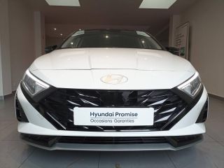 78180 : Hyundai Montigny-le-Bretonneux - Courtois Automobiles - HYUNDAI i20 - i20 - Atlas White/Toit+rétros Black - Traction - Essence