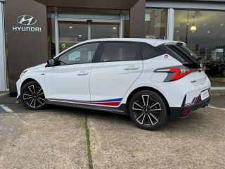 72100 : Hyundai Le Mans - GCA LE MANS - HYUNDAI i20 - i20 - Polar White Métal/Toit/rétros Black - Traction - Essence/Micro-Hybride