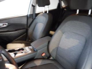 92250 : Hyundai Motor Company - HYUNDAI Kona - Kona - Chalk White Métal - Traction - Electrique