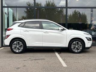 54520 : Hyundai Nancy - Théobald Automobiles - HYUNDAI Kona - Kona - Serenity White Métal - Traction - Electrique