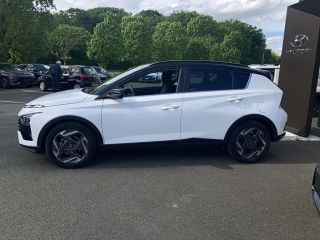 75010 : Hyundai Paris Nord - Goncourt Automobiles - HYUNDAI BAYON Executive - BAYON - Blanc - Automate sequentiel - Essence sans plomb