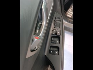 92250 : Hyundai Motor Company - HYUNDAI Kona - Kona - Shimmering Silver Métal - Traction - Electrique