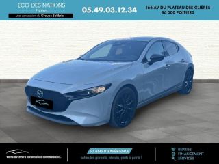 86000 : Hyundai Poitiers - Eco des Nations - MAZDA Mazda 3 - Mazda 3 - Blanc - Traction - Essence/Micro-Hybride