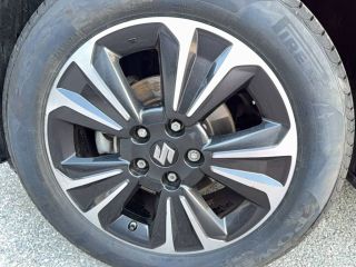 75010 : Hyundai Paris Nord - Goncourt Automobiles - SUZUKI VITARA Privilège - VITARA IV - Rouge - Boîte manuelle - Essence sans plomb