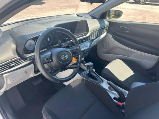 14112 : Hyundai Caen - Trajectoire Automobiles - HYUNDAI i20 - i20 - Atlas White - Traction - Essence